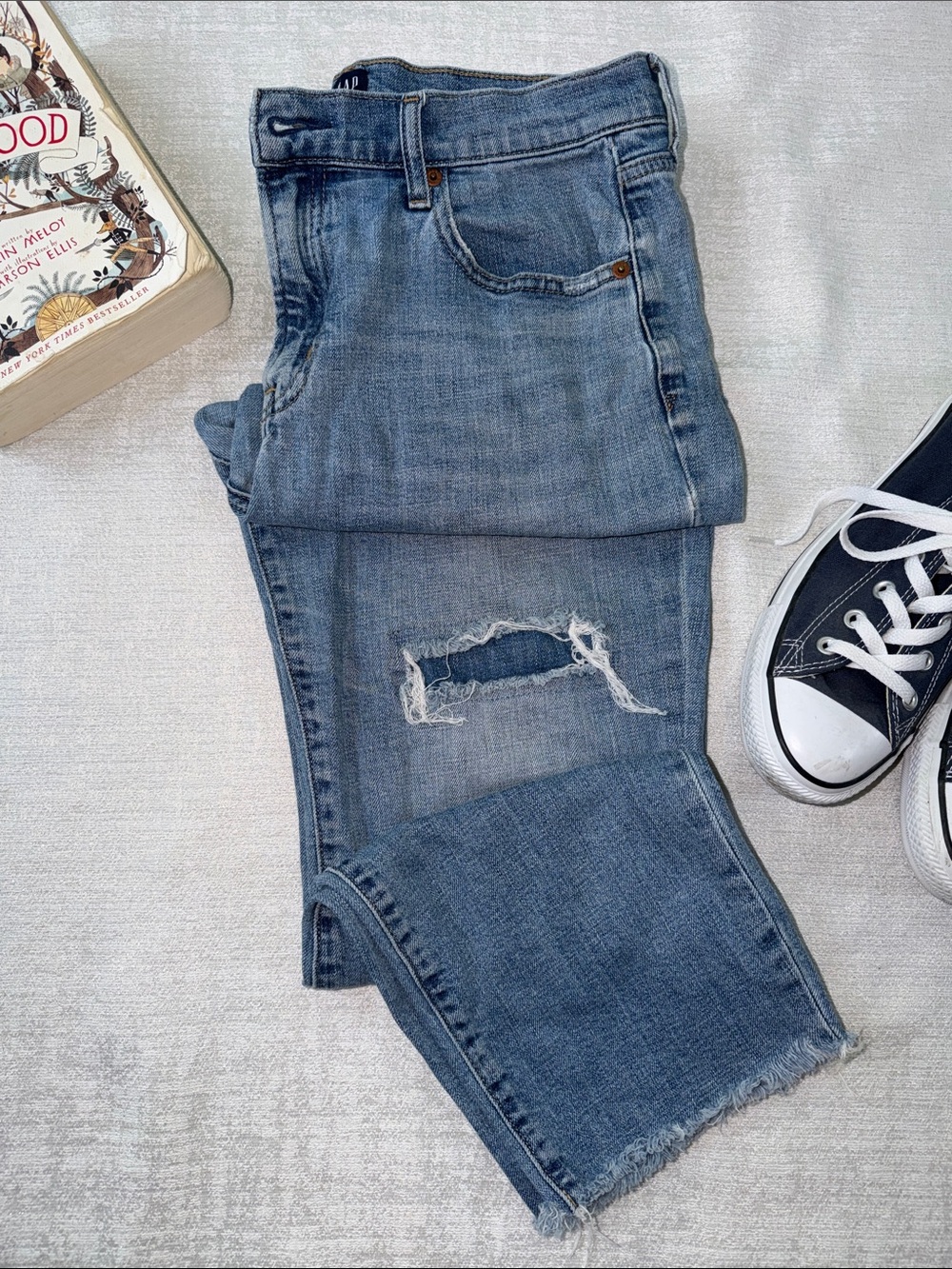 GAP Straight-Leg Distressed Blue Jeans Raw Hem